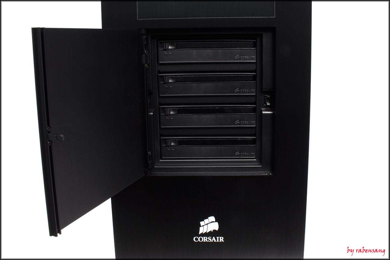 [05/03/2010] Corsair Obsidian 800D Hot Swap außen