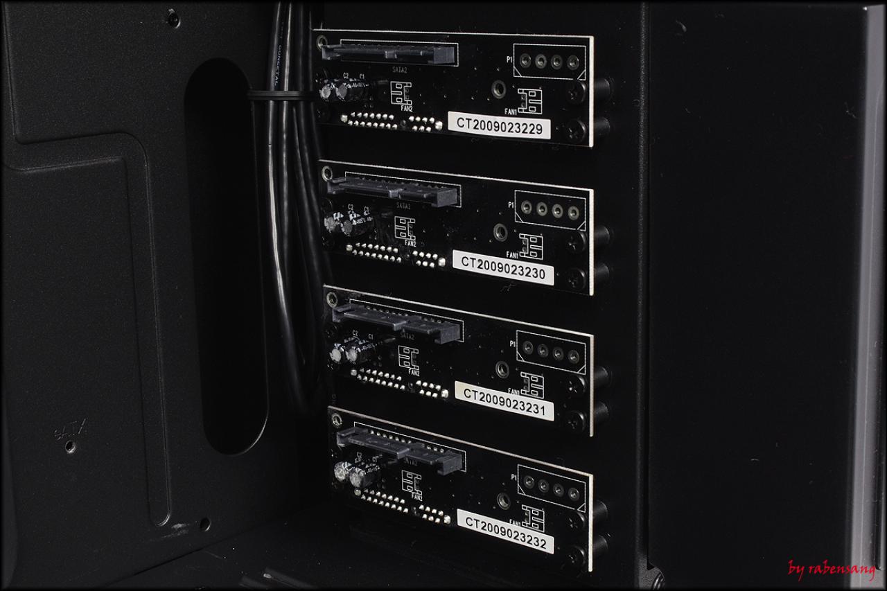 [05/03/2010] Corsair Obsidian 800D Hot Swap innen