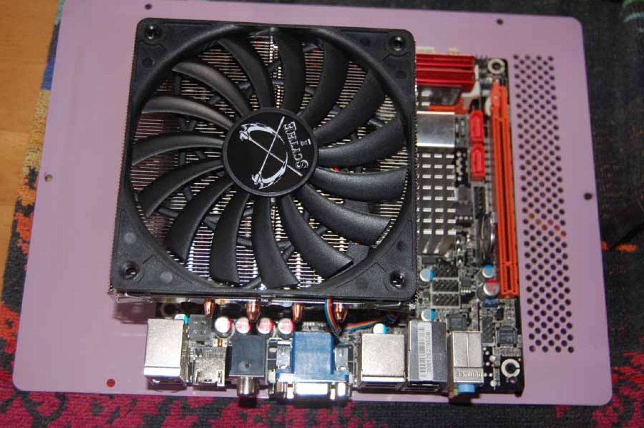 [06/03/2010] Hello-Kitty-PC im Eigenbau: Projekt offiziell abgeschlossen (3)