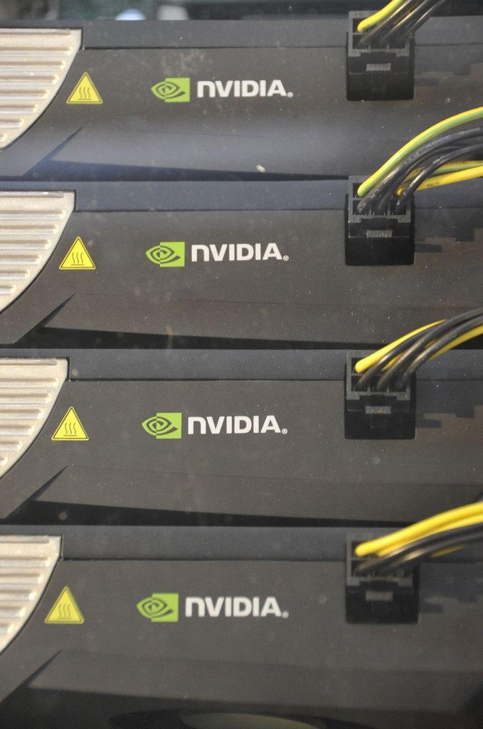 [02/03/2010] Nvidia Fermi Teslaauf der Cebit (13)