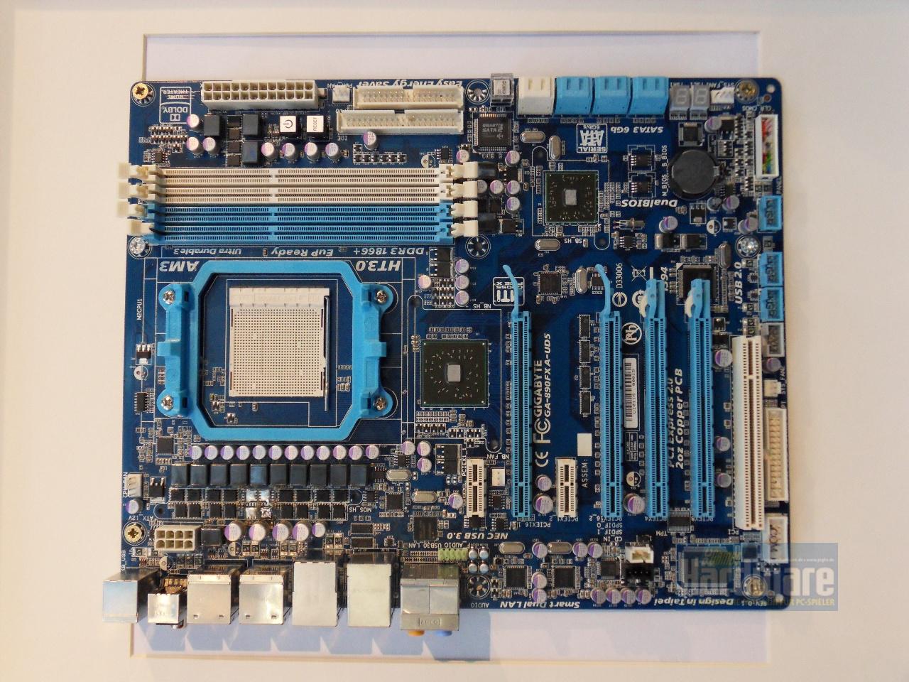 [03/03/2010] Gigabyte 890FXA-UD5