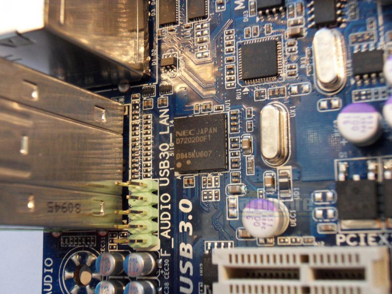 [01/03/2010] Gigabyte 890FXA-UD5 05