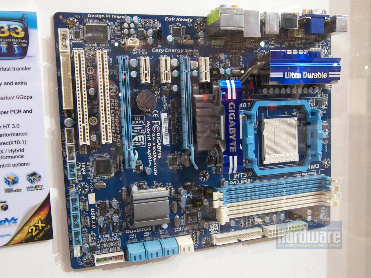 [03/03/2010] Gigabyte 890GPA-UD3H