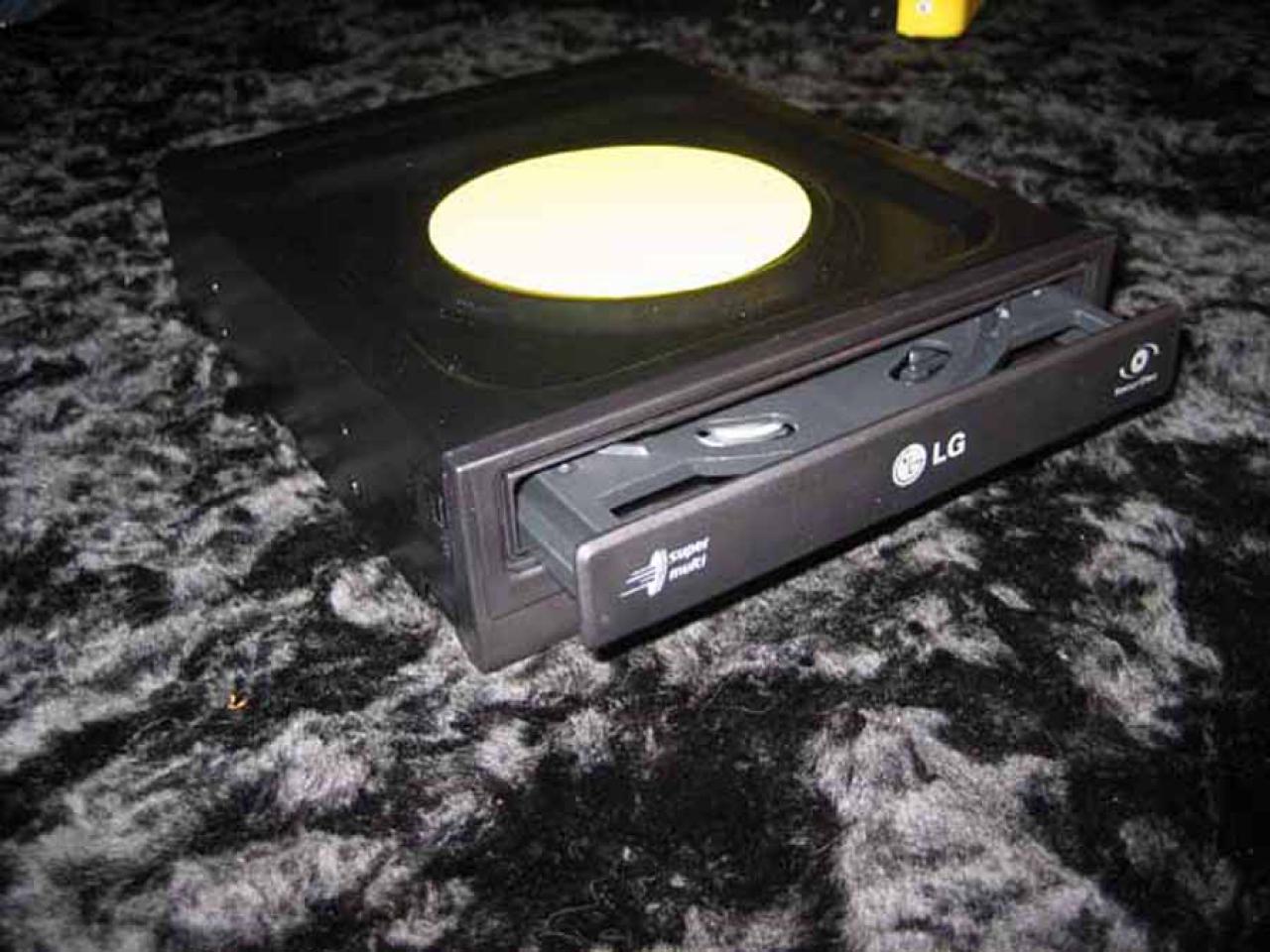 [12/03/2010] Tagebuch des Wahninns: PCGH-Casemod von NobLorRos - Update 3 (12)