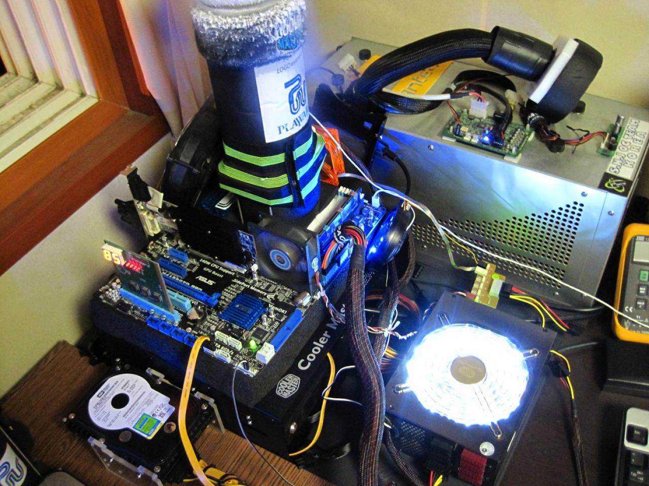 [16/03/2010] Phenom II 955 BE @ 7.108,95 MHz (4)