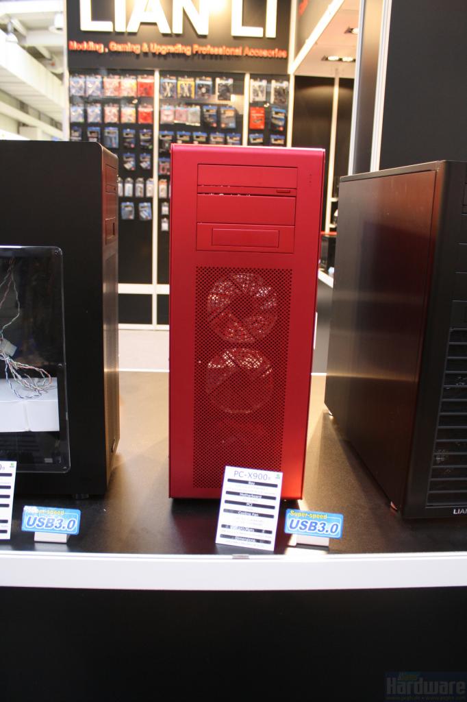 [03/03/2010] Lian-LI-PC-X900-07