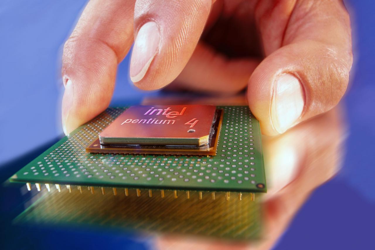 [22/03/2010] Pentium 4 6x1/Celeron D 3xx (Cedar Mill) - trotz alter 65-nm-Fertigung bis heute die einzigen CPUs, die mehrfach über 8 GHz erreicht haben (Im Bild ein anderer Pentium 4)