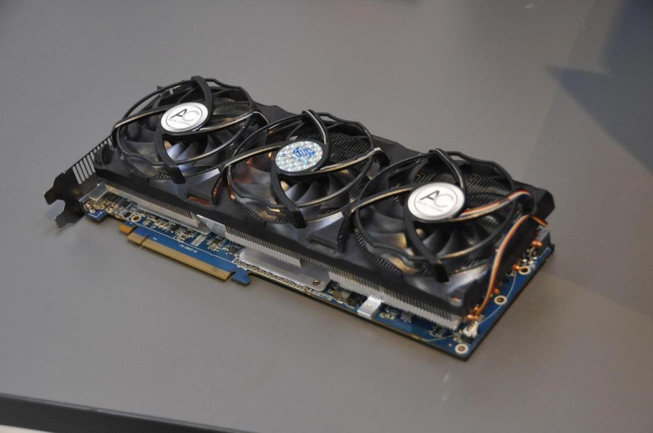 [01/03/2010] Sapphire HD 597 mit 4 Gigabyte (1)