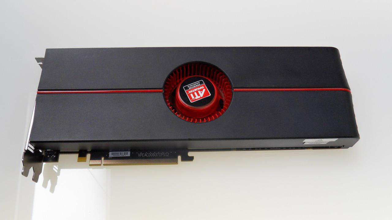 [05/03/2010] XFX Ati Radeon HD 5970 Black Edition Limited (2)