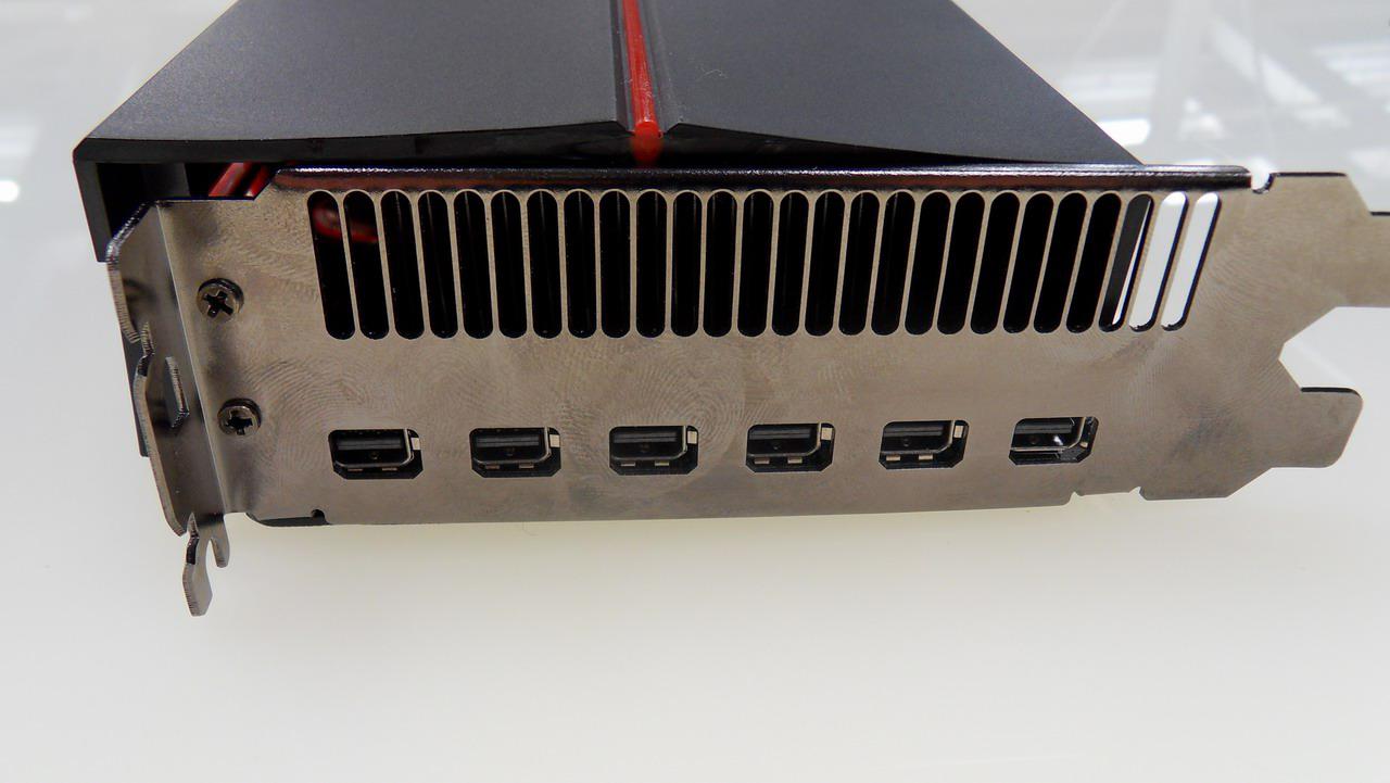 [05/03/2010] XFX Ati Radeon HD 5970 Black Edition Limited (5)