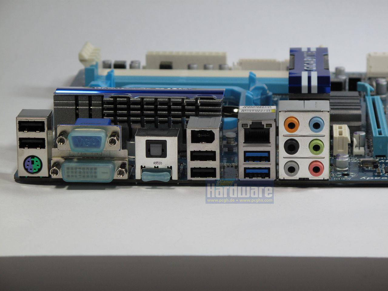 [01/03/2010] Gigabyte GA-890GPA-UD3H (10)
