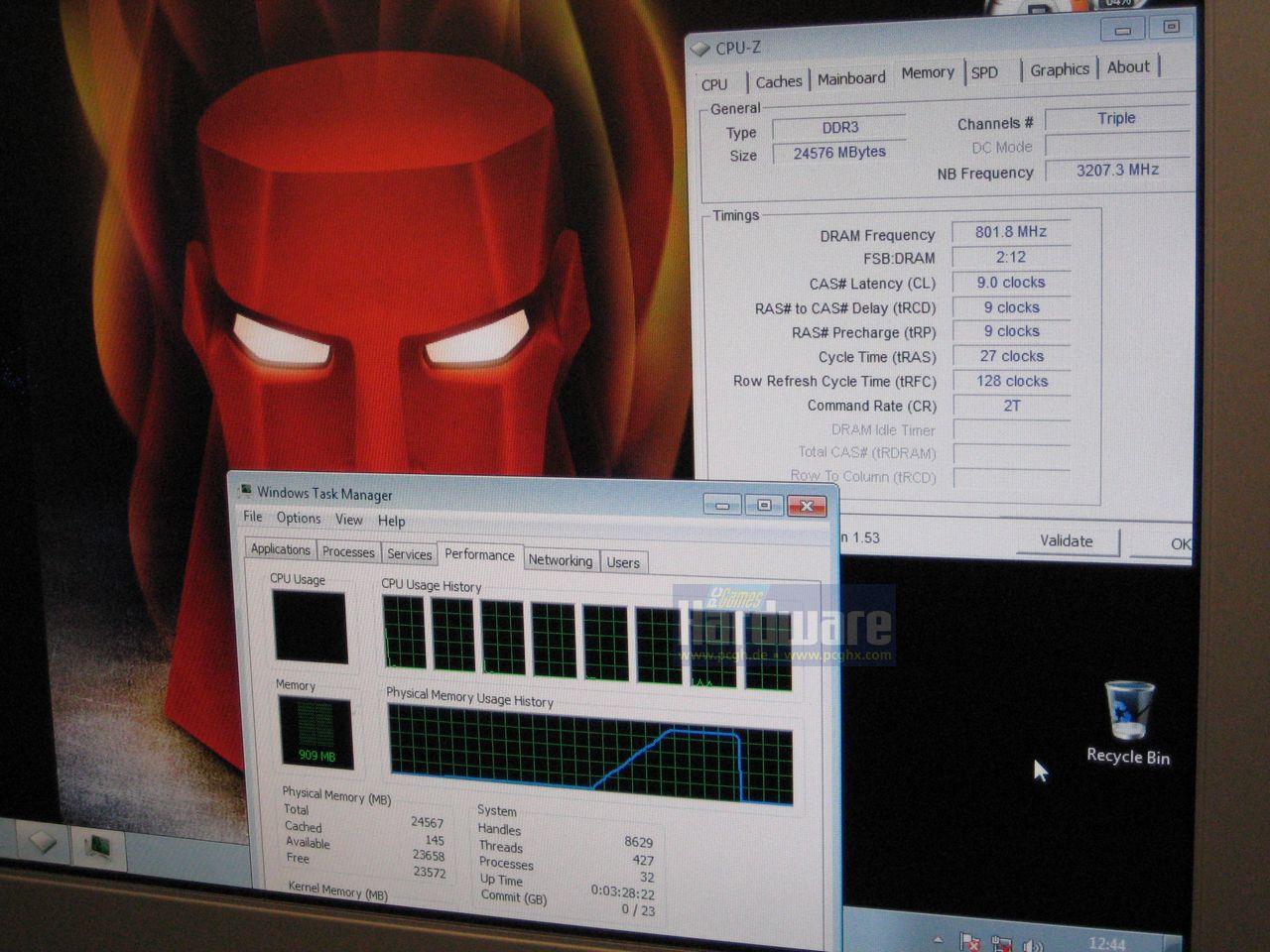 [05/03/2010] Cebit: Kingston mit DDR3-2400-RAM, Low-Voltage-Kits, 24-GiByte-Demo-PC und Ausblick auf DDR4-SDRAM (10)