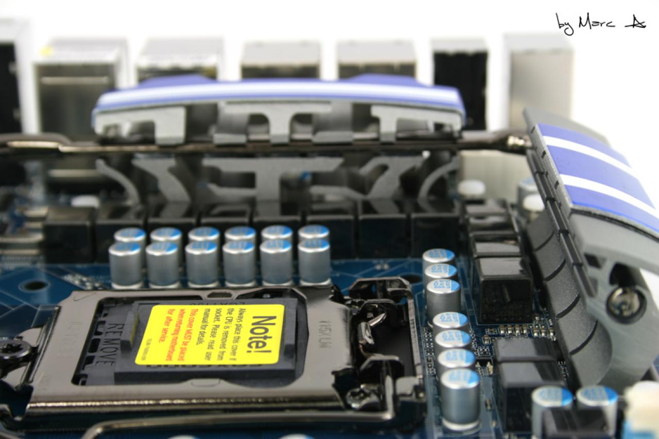 [19/03/2010] Casemod-Projekt Black meets Blue: Klasse Bilder, edles Aussehen (3)