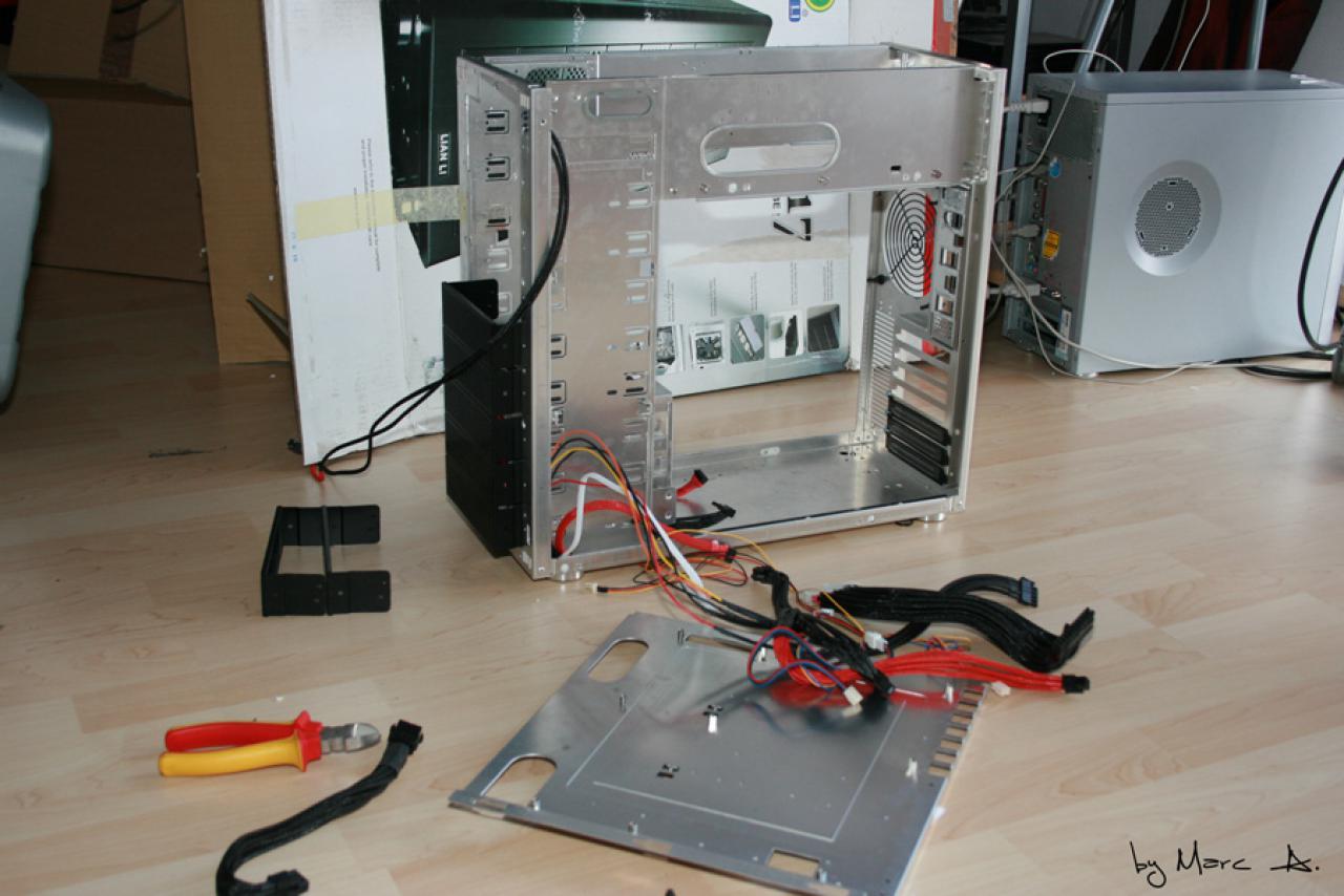 [19/03/2010] Casemod-Projekt Black meets Blue: Klasse Bilder, edles Aussehen (10)