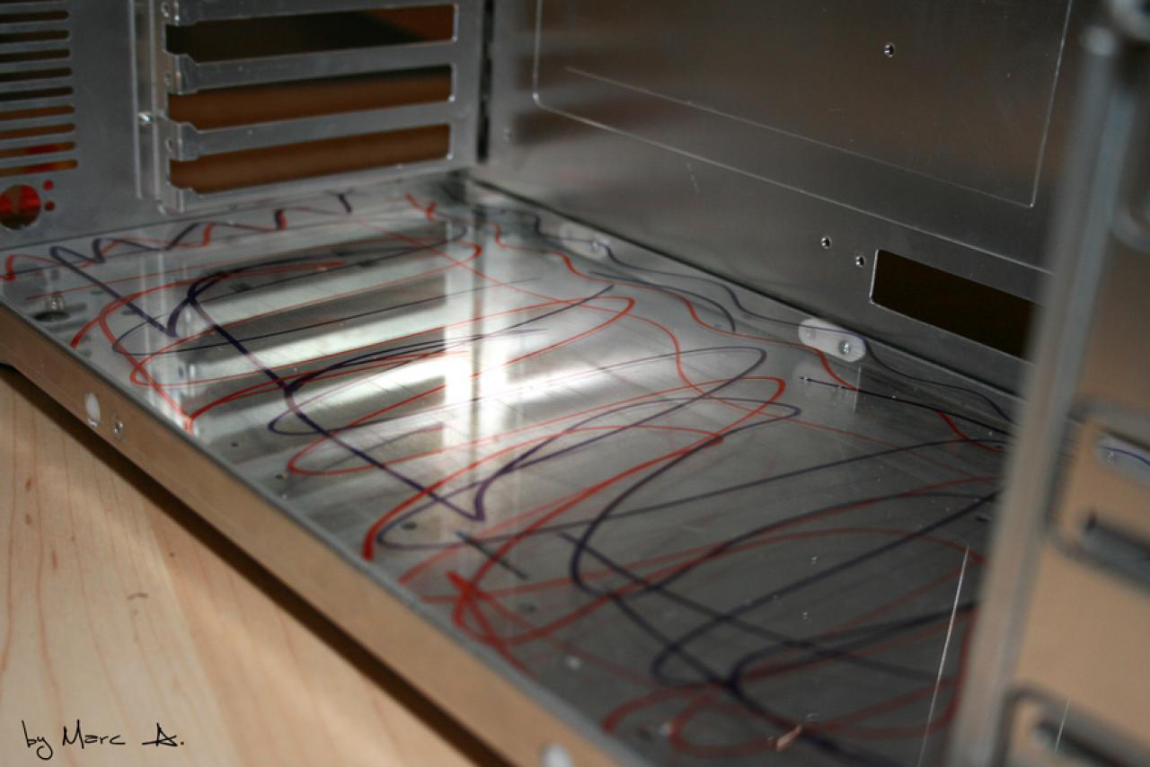 [19/03/2010] Casemod-Projekt Black meets Blue: Klasse Bilder, edles Aussehen (12)