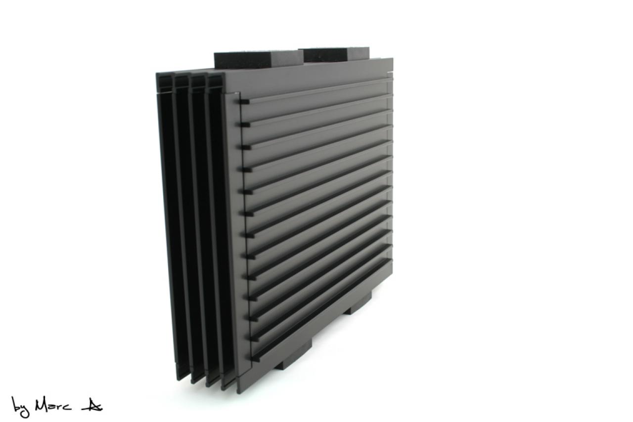 [19/03/2010] Casemod-Projekt Black meets Blue: Klasse Bilder, edles Aussehen (14)