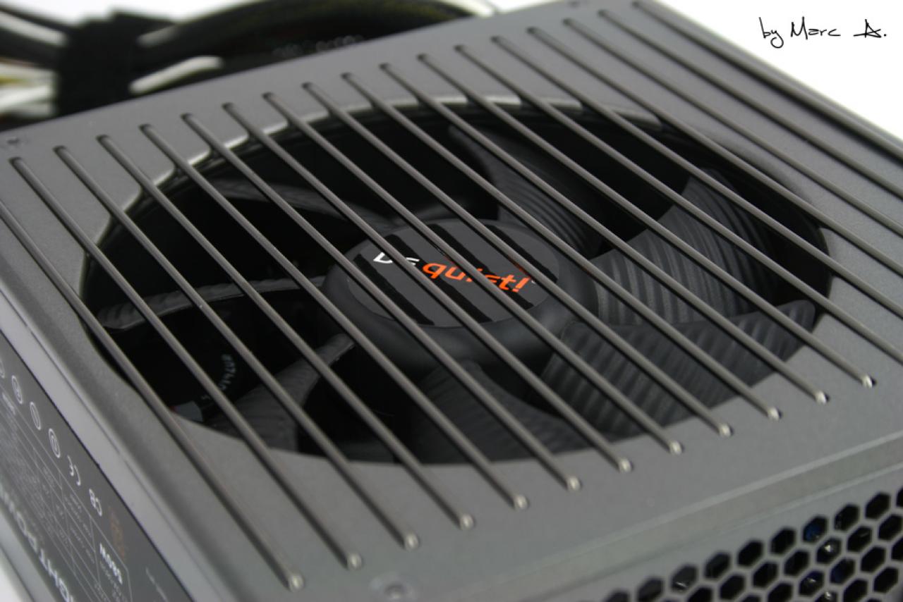 [19/03/2010] Casemod-Projekt Black meets Blue: Klasse Bilder, edles Aussehen (18)