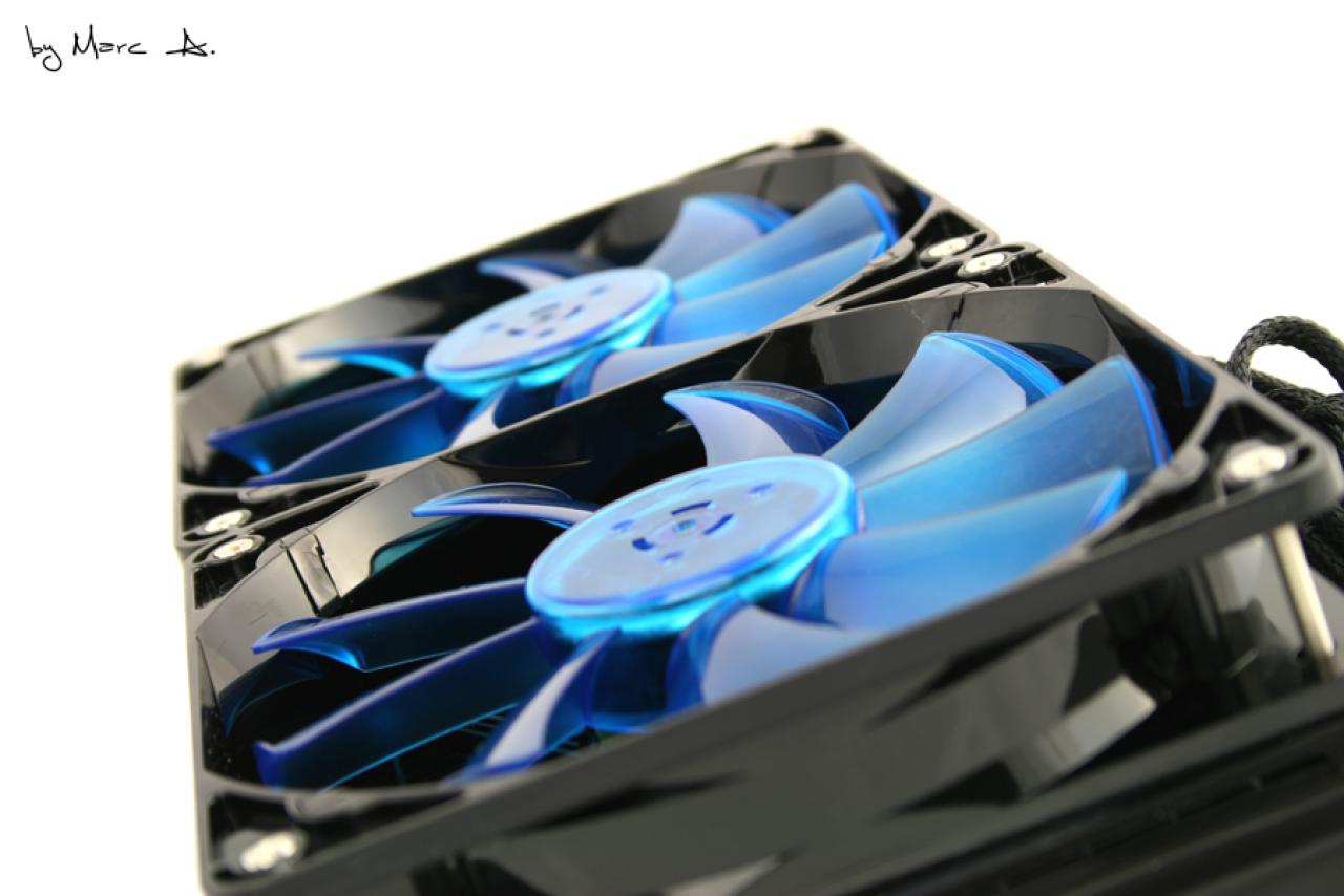 [19/03/2010] Casemod-Projekt Black meets Blue: Klasse Bilder, edles Aussehen (23)