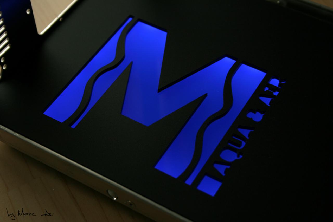 [19/03/2010] Casemod-Projekt Black meets Blue: Klasse Bilder, edles Aussehen (34)