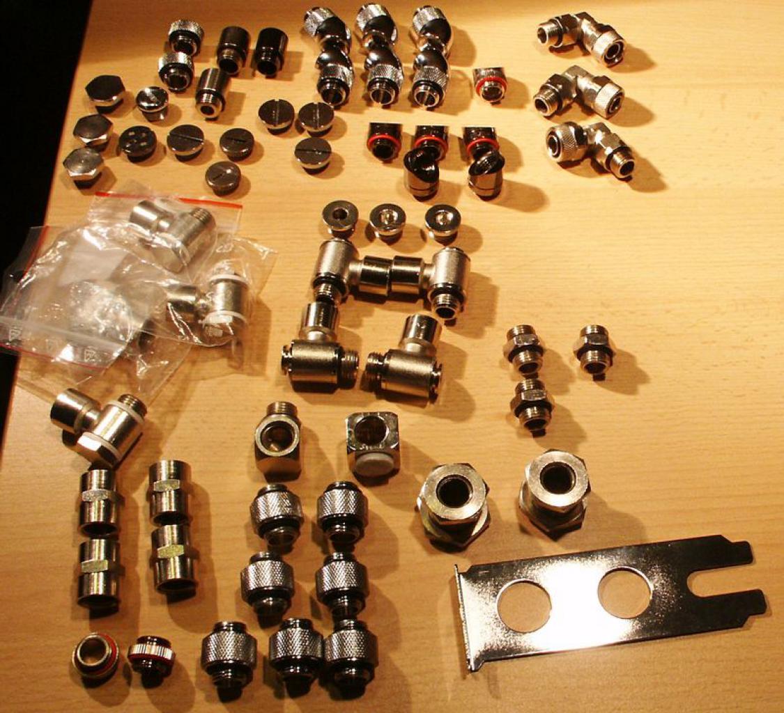 [26/03/2010] Casemod von Schienenbruch: Stealthmod und Vandalismustaster (7)