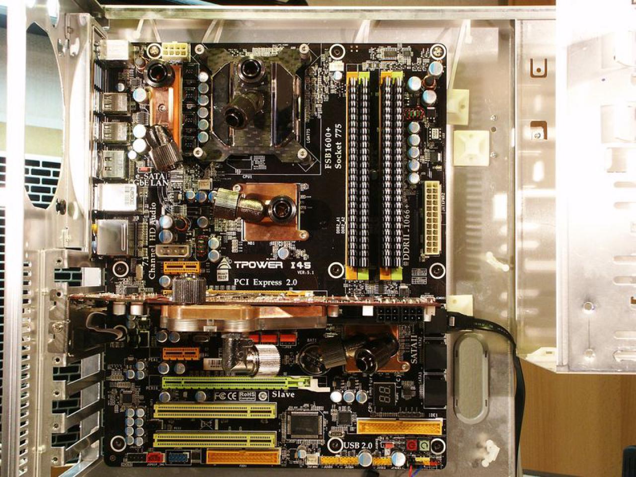 [26/03/2010] Casemod von Schienenbruch: Stealthmod und Vandalismustaster (11)