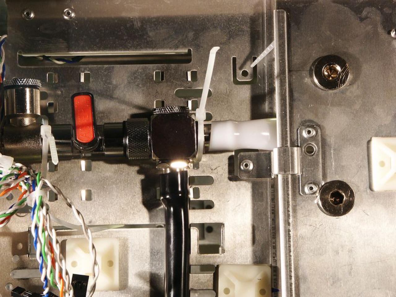 [26/03/2010] Casemod von Schienenbruch: Stealthmod und Vandalismustaster (20)