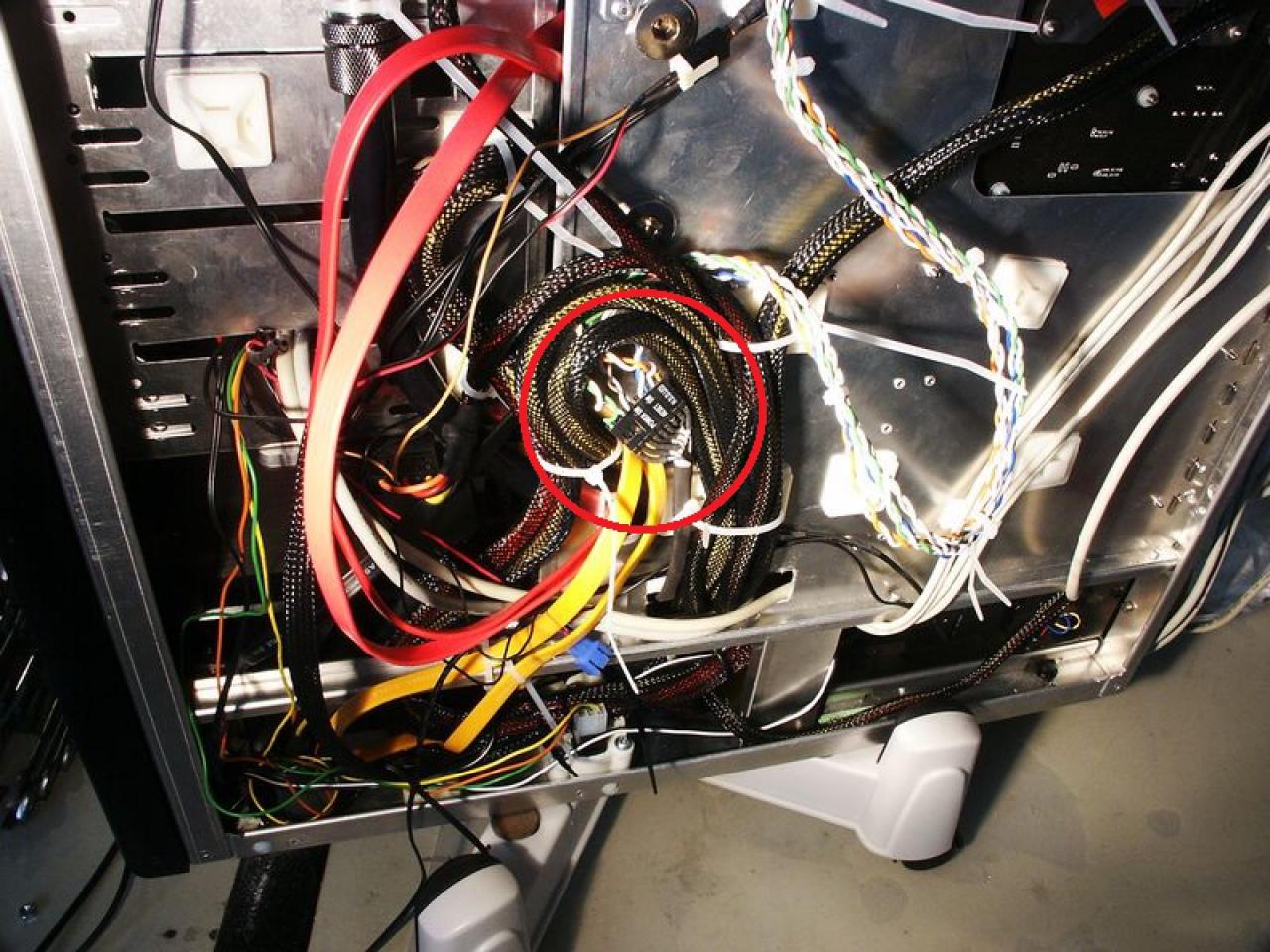 [26/03/2010] Casemod von Schienenbruch: Stealthmod und Vandalismustaster (32)