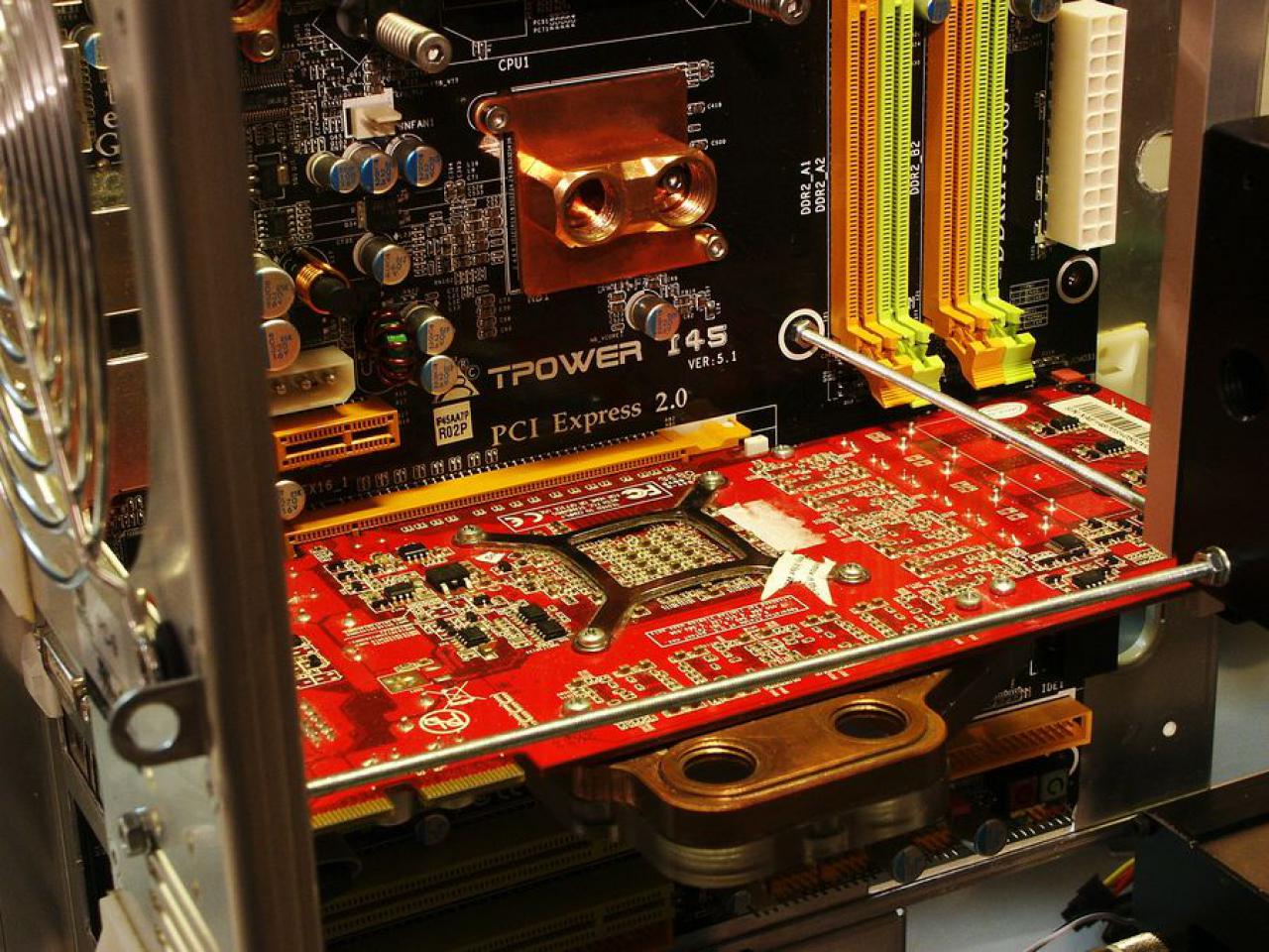 [26/03/2010] Casemod von Schienenbruch: Stealthmod und Vandalismustaster (51)