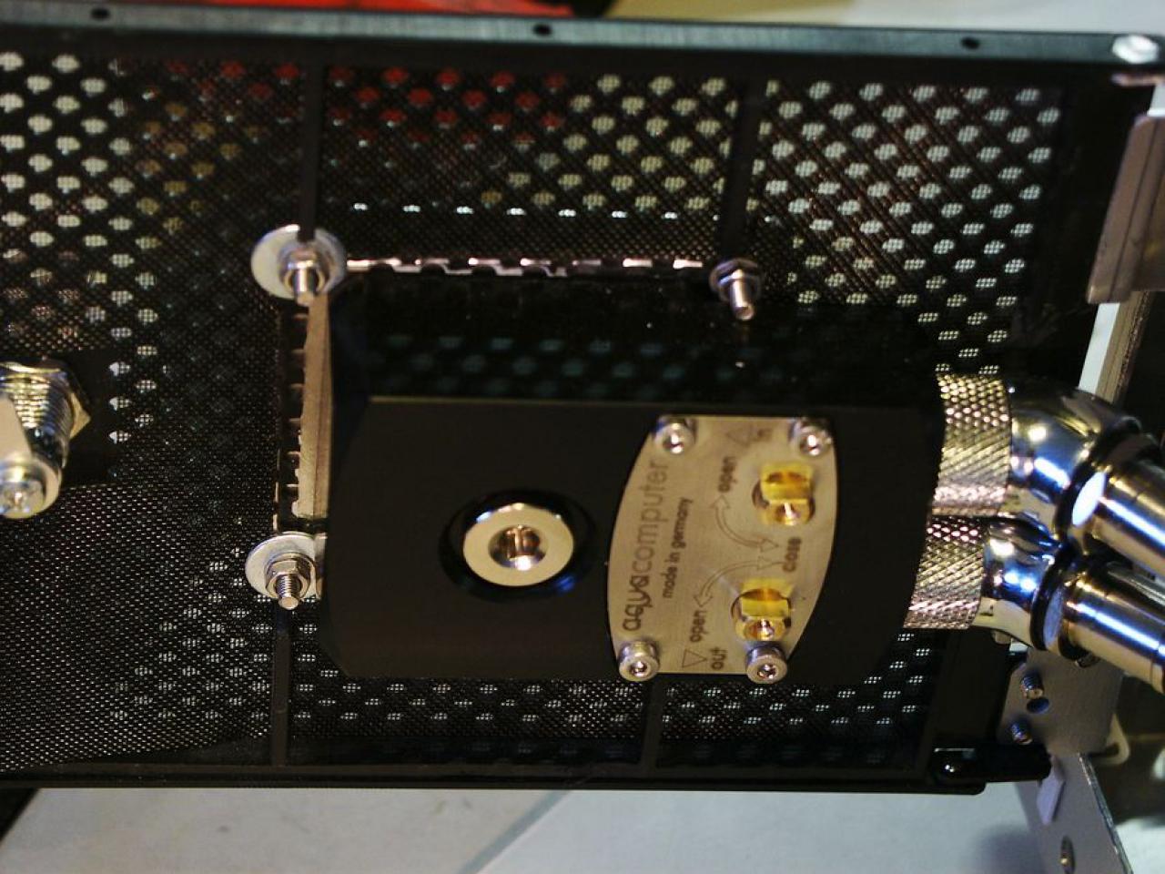 [26/03/2010] Casemod von Schienenbruch: Stealthmod und Vandalismustaster (53)