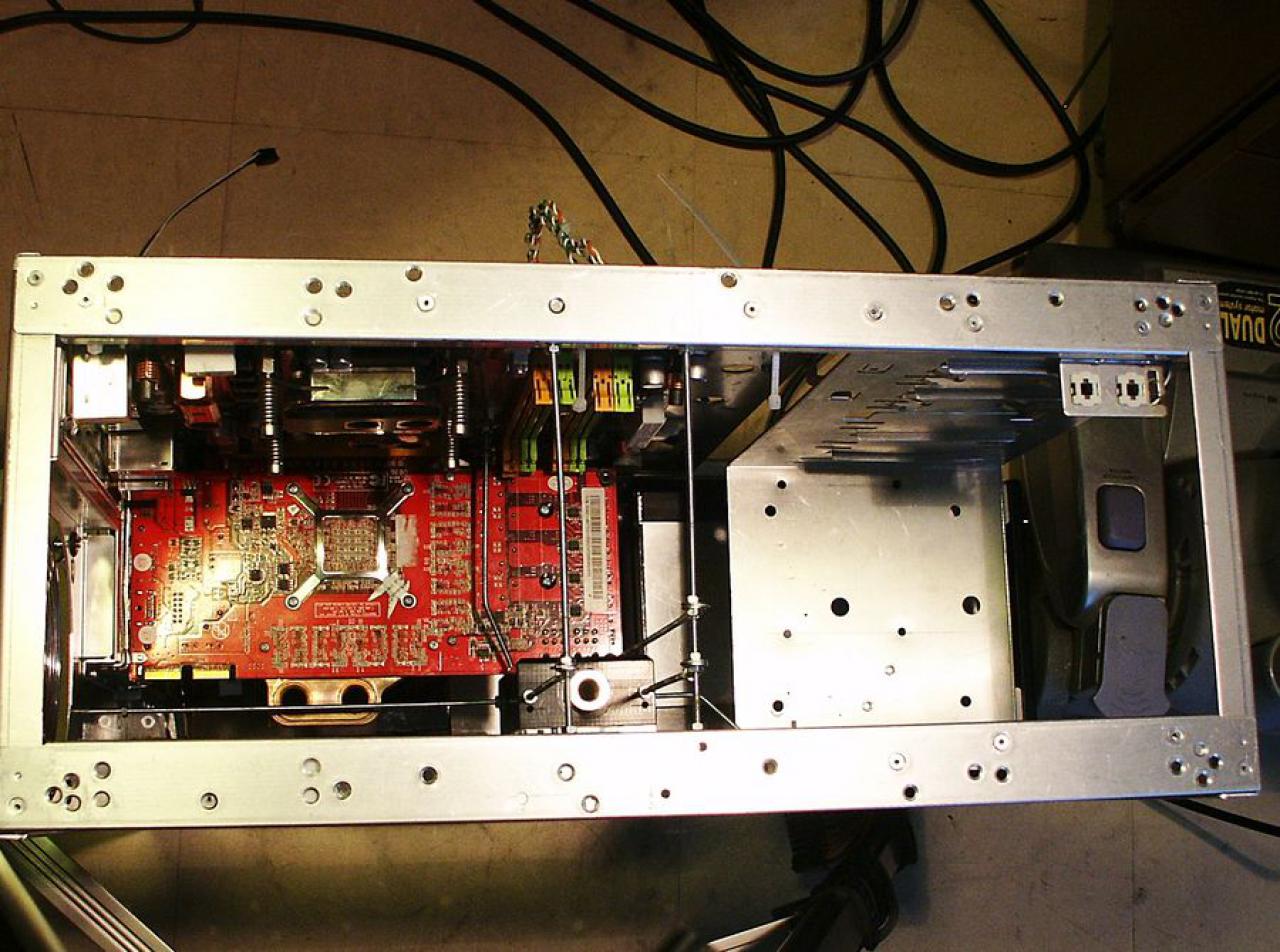 [26/03/2010] Casemod von Schienenbruch: Stealthmod und Vandalismustaster (56)