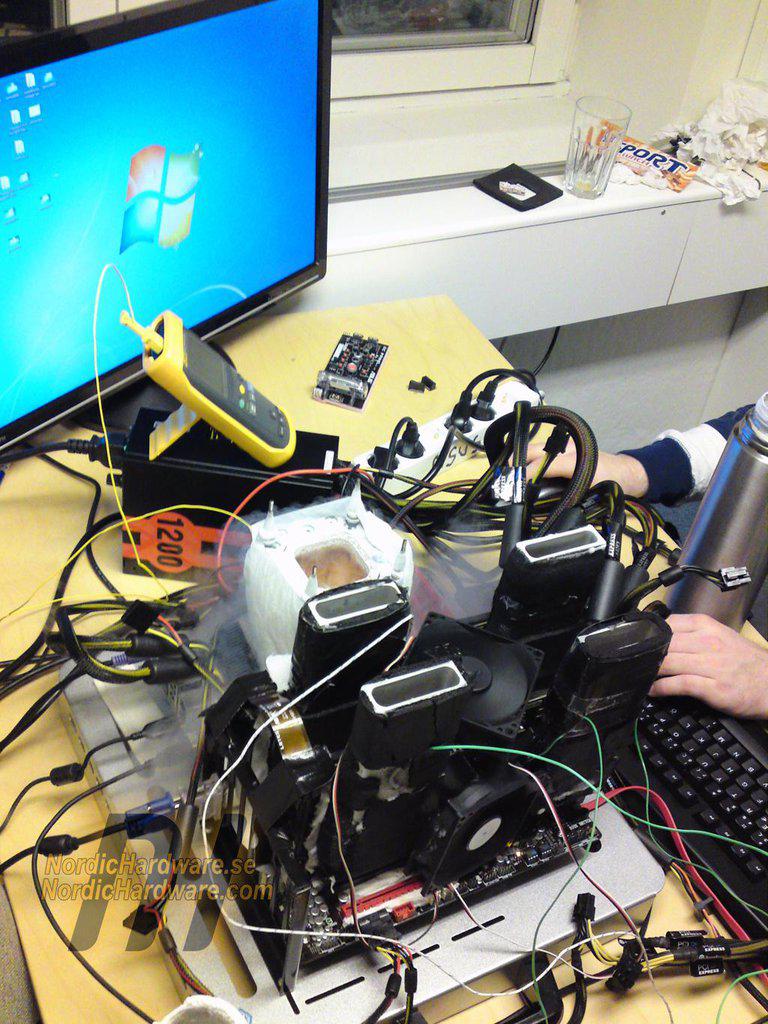 [15/04/2010] Bilder einer übertakteten Asus Ares (2)