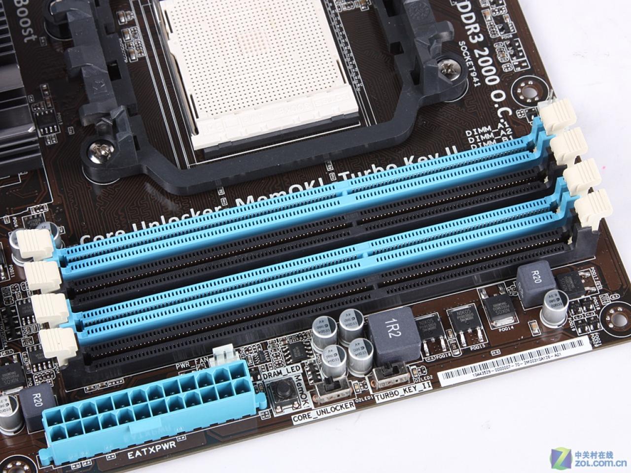 [06/04/2010] Asus M4A88TD-V EVO/USB3 (3)