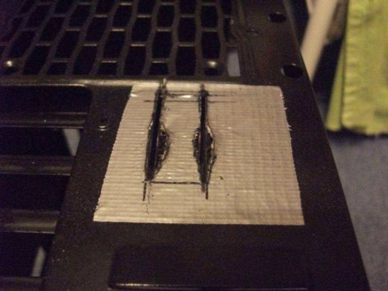 [16/04/2010] Spektakuläre Wakü-Casemod mit Wasserfall-Ausgleichsbehälter und 9x120-Radiator (79)