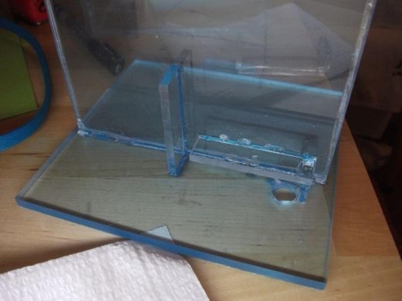 [16/04/2010] Spektakuläre Wakü-Casemod mit Wasserfall-Ausgleichsbehälter und 9x120-Radiator (87)