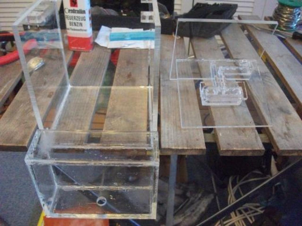 [16/04/2010] Spektakuläre Wakü-Casemod mit Wasserfall-Ausgleichsbehälter und 9x120-Radiator (114)
