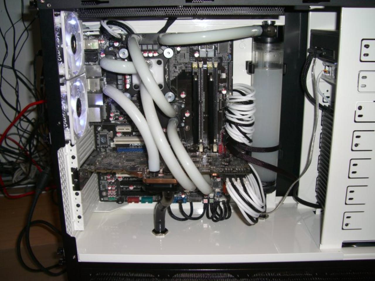 [01/04/2010] Wasserkühlungen der PCGHX-Community - Update (10)