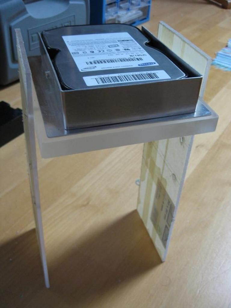 [22/04/2010] Faszinierende Luxus-Casemod: XE's Murdermod in Black and Blue (5)