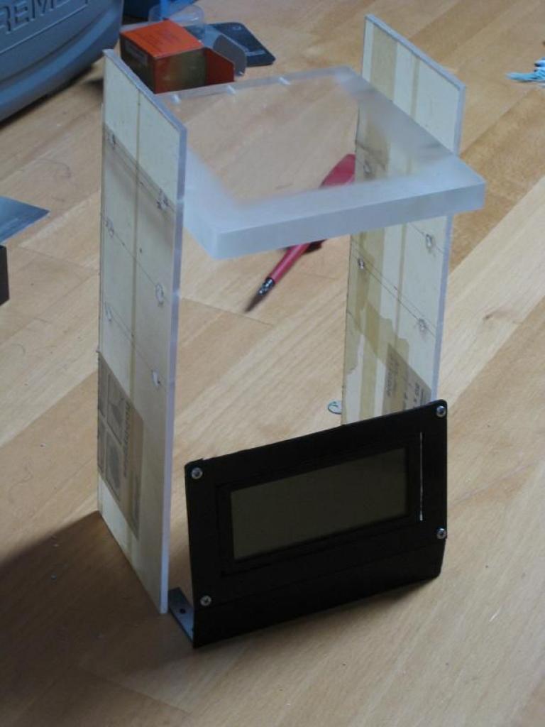 [22/04/2010] Faszinierende Luxus-Casemod: XE's Murdermod in Black and Blue (6)
