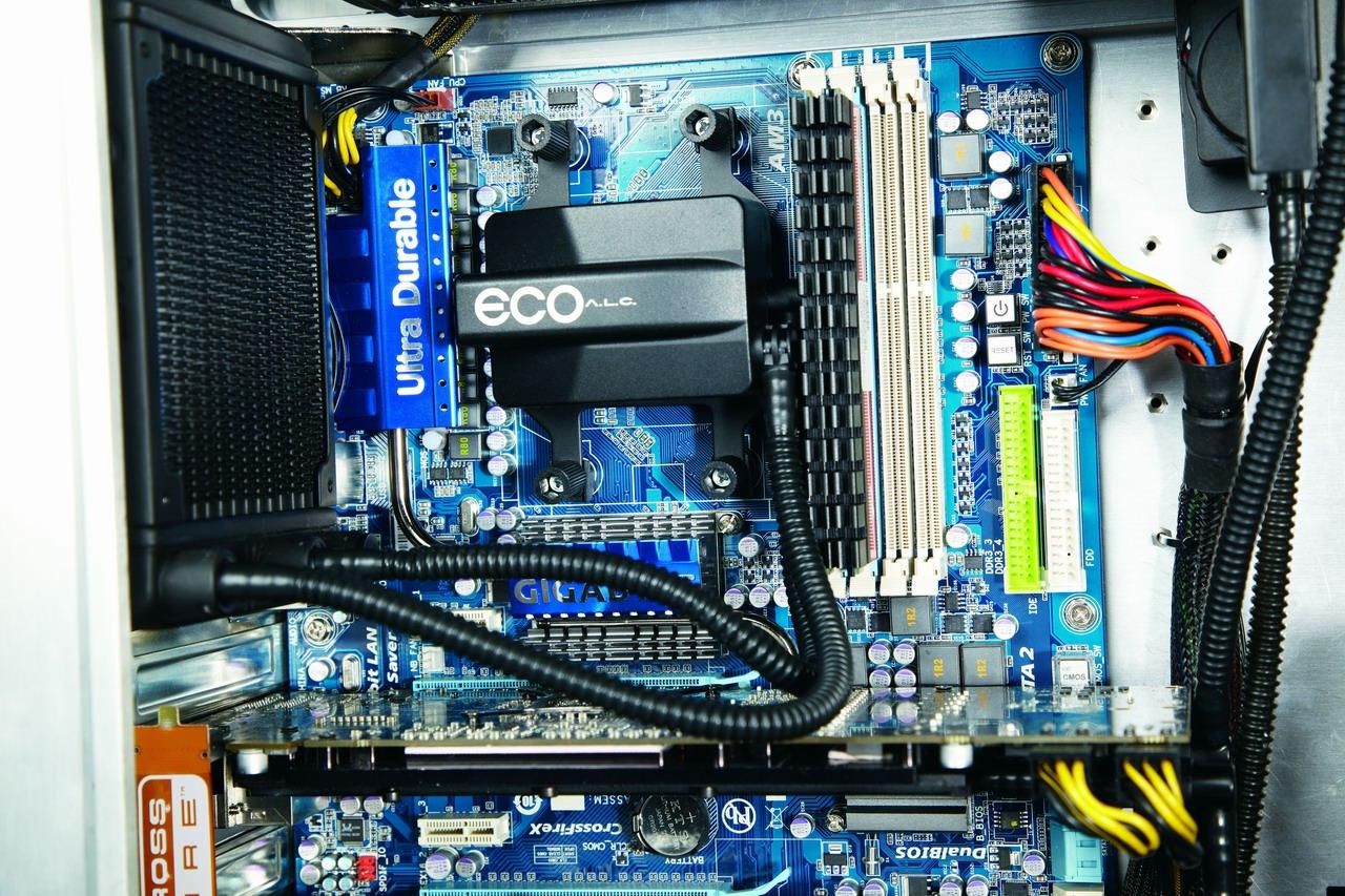 [27/04/2010] Neuer Flüssigkeitskühler von Cool It: ECO ALC (2)