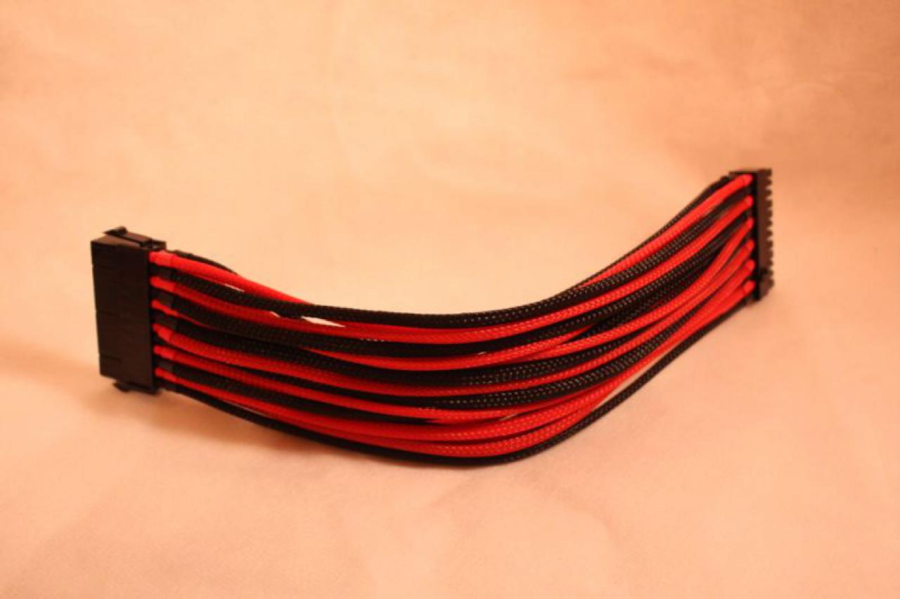 [13/04/2010] Black loves Red: Sehenswerte Wakü-Casemod (33)