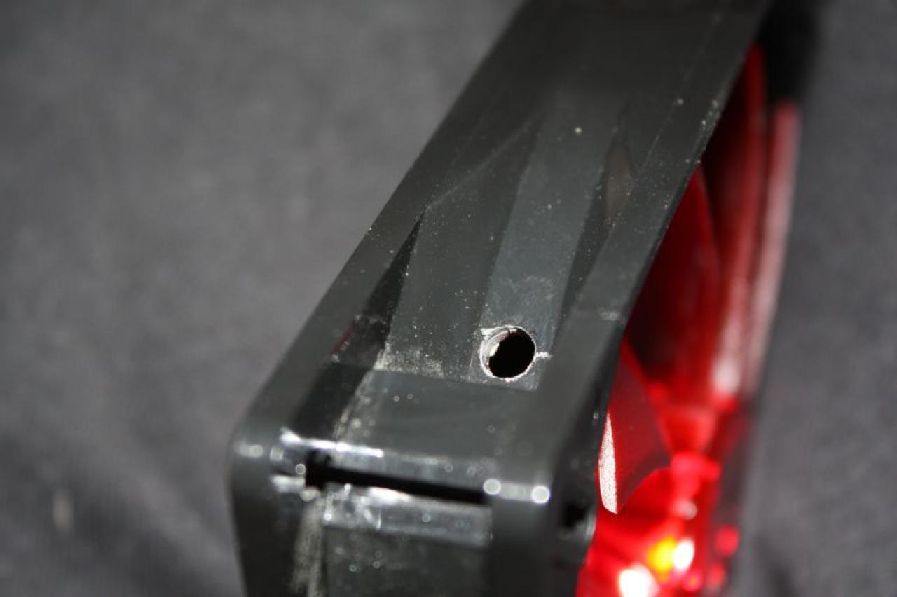 [13/04/2010] Black loves Red: Sehenswerte Wakü-Casemod (40)