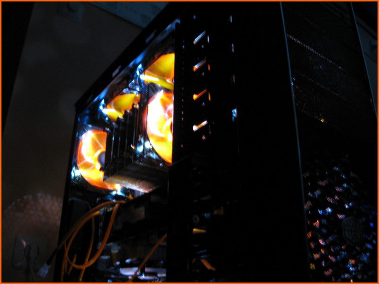 [09/04/2010] Black-and-Orange-Casemod: Projekt abgeschlossen, neue Bilder (2)