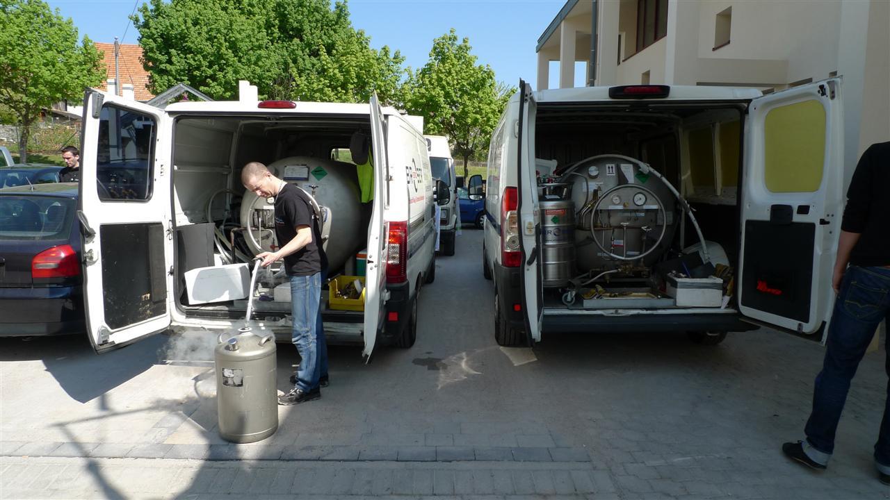 [27/04/2010] ... mit Kühlmittel schon.