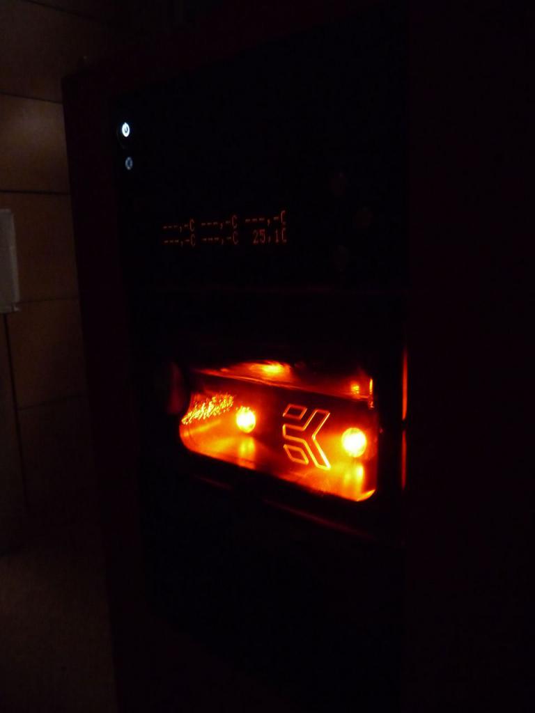 [04/04/2010] Anime-Casemod mit One-Piece-Motiven - Update: Projekt (fast) abgeschlossen (27)