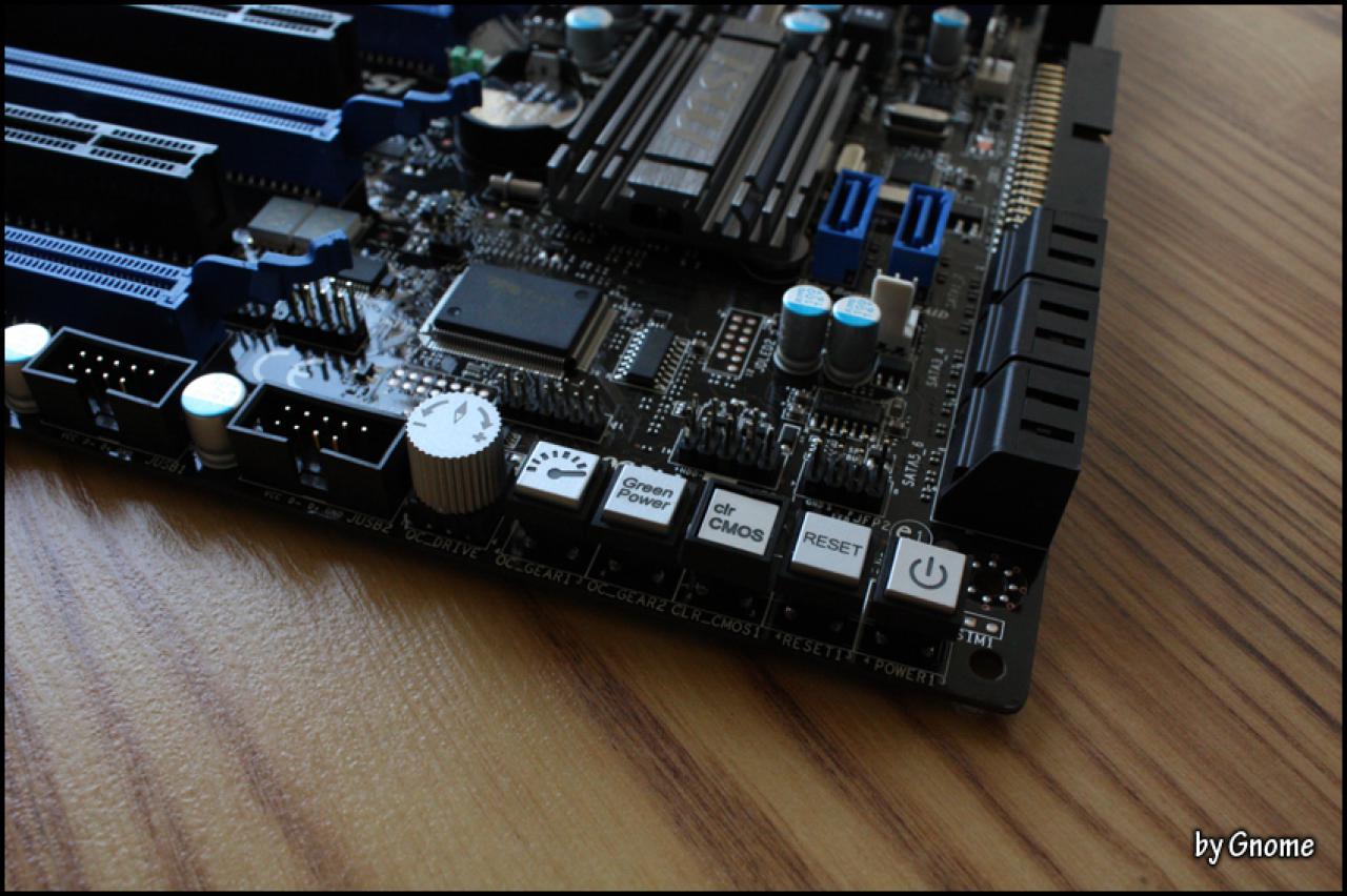 [13/04/2010] Black loves Red: Sehenswerte Wakü-Casemod (71)