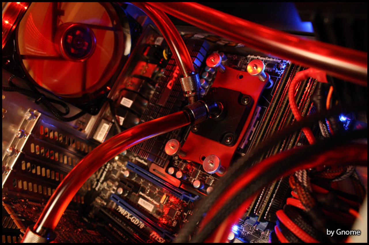 [13/04/2010] Black loves Red: Sehenswerte Wakü-Casemod (70)