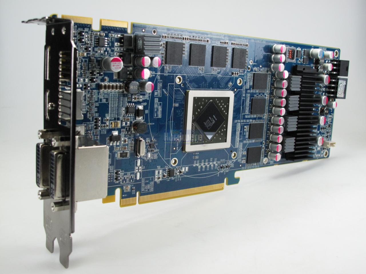 [22/04/2010] Sapphire HD 5870 Toxic 2GB 31