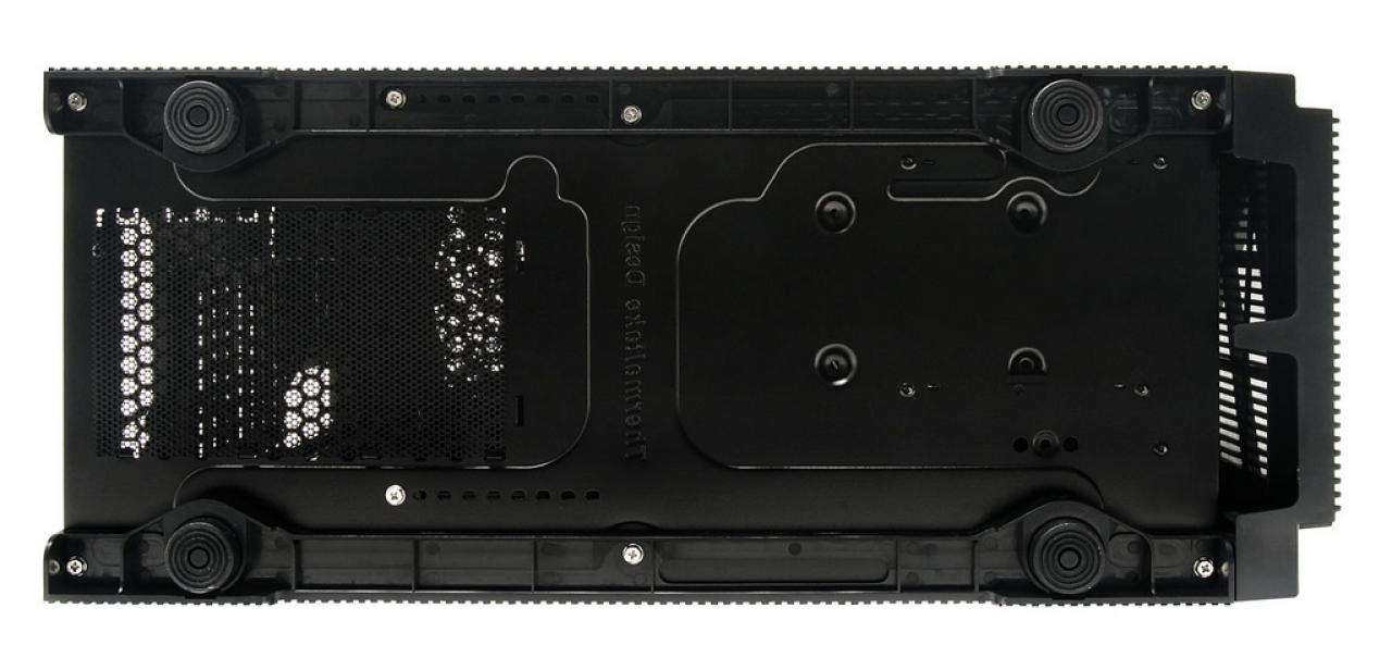 [09/04/2010] Thermaltake Armor A90 (2)