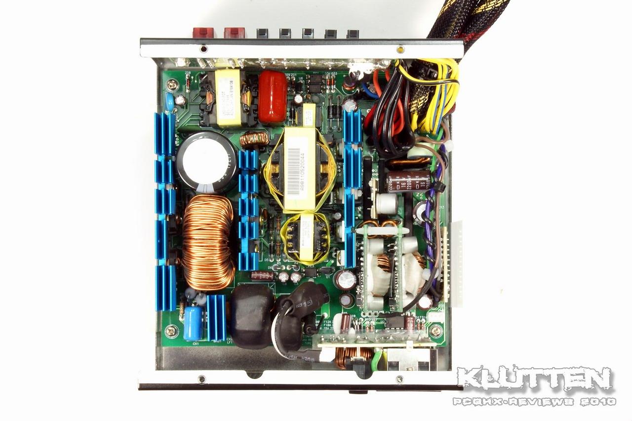 [30/04/2010] Enermax Modu 87+ 700 Watt (3)
