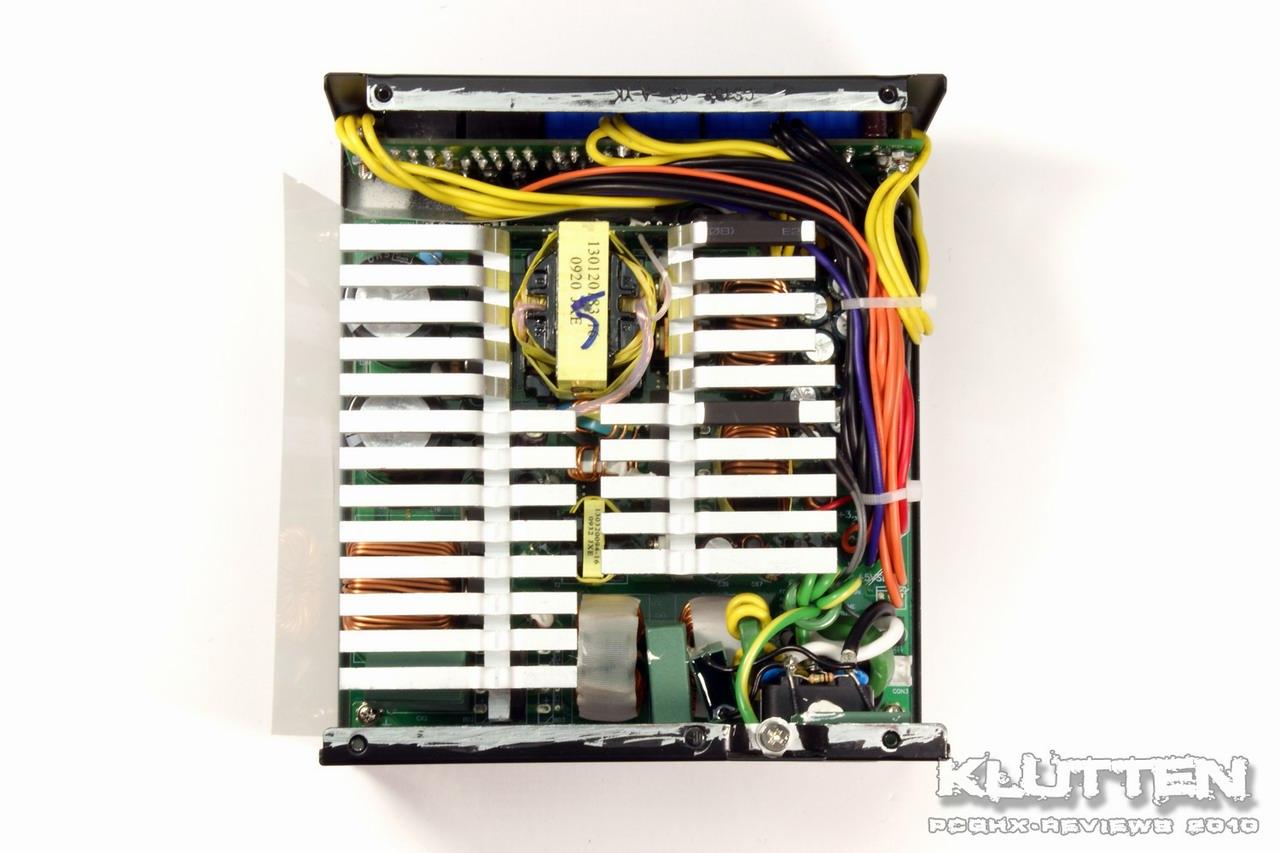 [30/04/2010] Silverstone SST-ST75F-P (1)